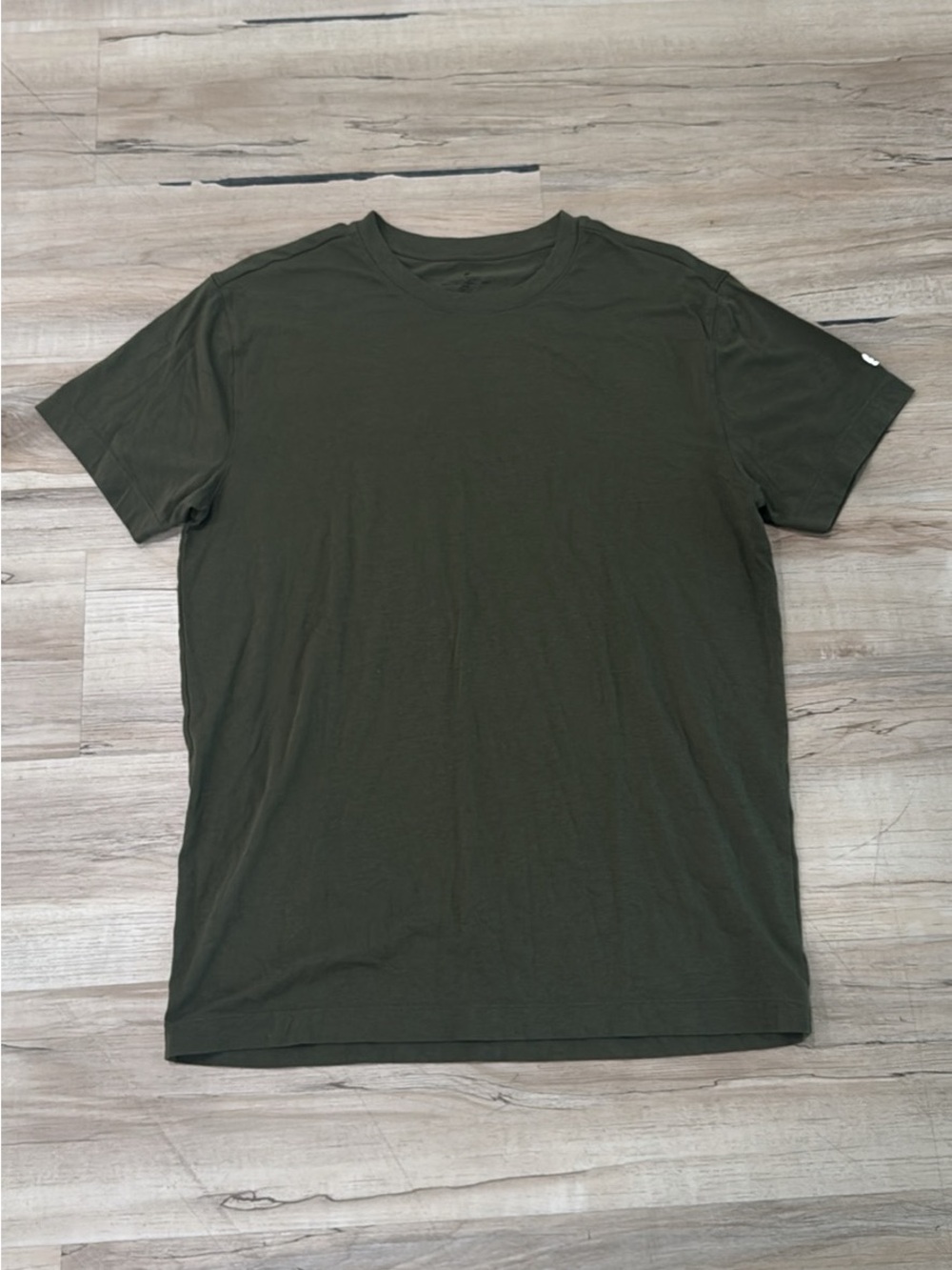 Mens Fabletics 24/7 T-Shirt size. Small
